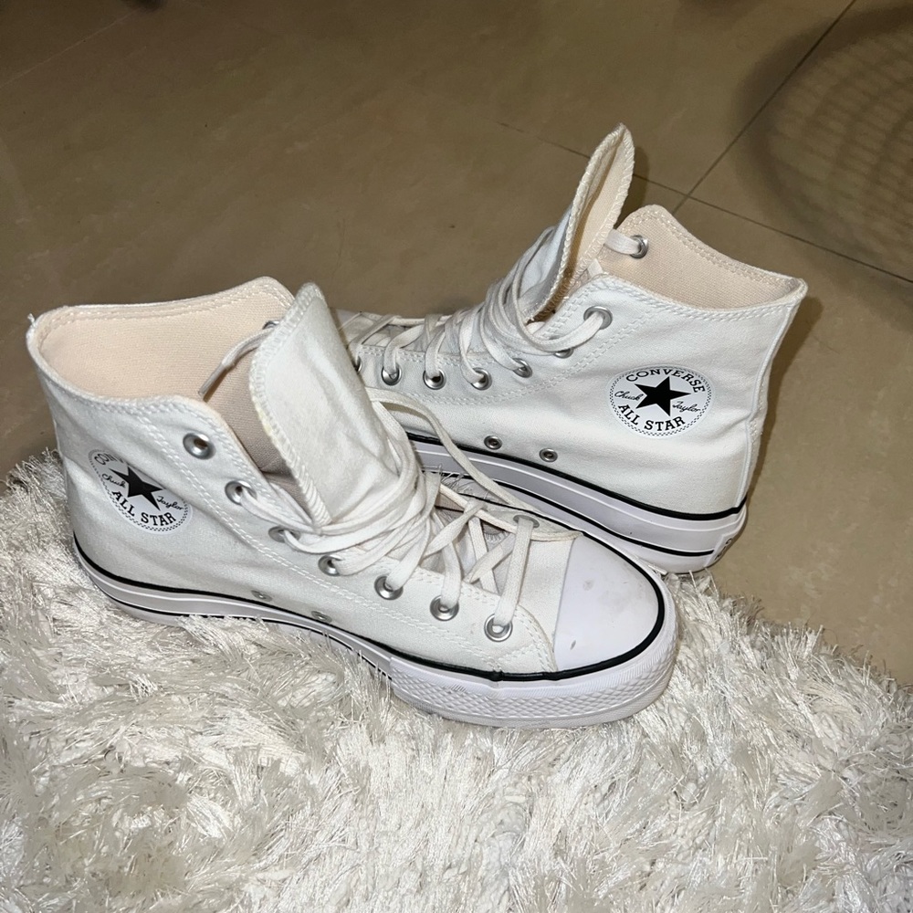 White platform converses